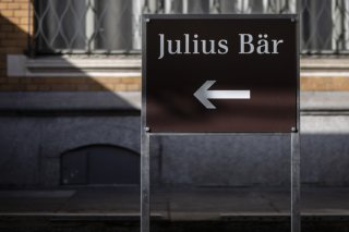 La banque privée Julius Bär a bénéficié d'importantes entrées d'argent de 7,9 milliards de francs, après 3,7 milliards au premier semestre 2024. (archives) KEYSTONE/MICHAEL BUHOLZER